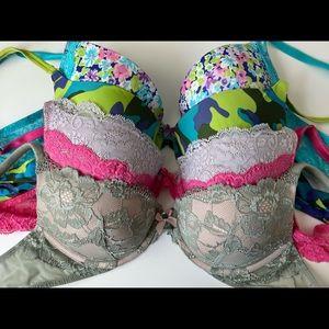 Lot of four Victoria’s secret 36B push up bras